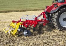 Cultivadores Pöttinger Synkro 3020