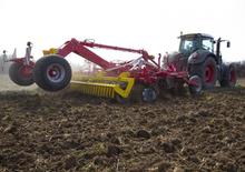 Cultivadores Pöttinger Synkro 5030 T