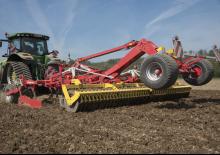 Cultivadores Pöttinger Synkro 6030 T nova