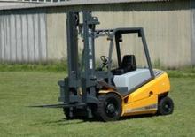 Carretillas elevadoras diesel Desta D 50