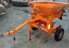 Dispositivos de dispersión remolcables Rauch SU 352
