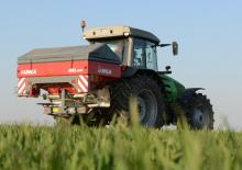 Esparcidor de fertilizante Unia MXL 2100