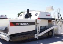 Extendedoras asfálticas sobre orugas Terex CR462