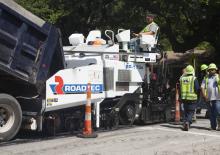 Extendedoras asfálticas sobre orugas Astec ROADTEC RP-175