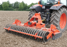 Gradas rotantes Kubota PH2401