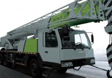 Grúas telesc. montadas sobre camión Zoomlion ZTC300V532