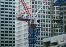 Grúas torre con pluma rotativa Yongmao STL180