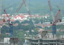 Grúas torre con pluma rotativa Yongmao STL230