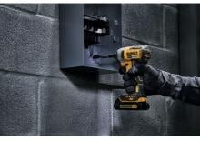 Impulsoras y llaves de impacto sin cable DEWALT DCF787C2 