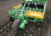 Máquinas de plantar Basrijs Soil-block planter self-pr. for in greenhouse 6 r.