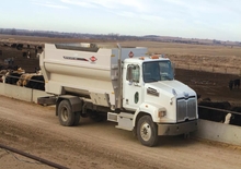 Mezcladores de pienso Kuhn Botec 155