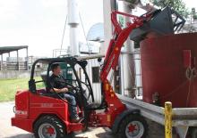 Mini cargador frontal Schäffer 2345 SLT