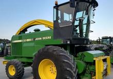 Picadoras - tracción 2 ruedas John Deere 6910
