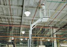Plataformas verticales Lift-A-Loft AMR40-22