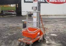 Plataformas verticales Skyjack SJPI 20