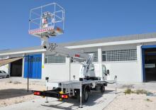 Plataformas telescópicas sobre camión CMC PLA220