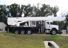 Plataformas telescópicas sobre camión Bronto Skylift S200XDT
