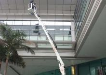 Plataformas articuladas de orugas Easy Lift R180BA