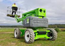 Plataformas articuladas de ruedas Niftylift HR15