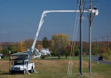 Plataformas elevadoras articuladas remolcables Altec AA67-E100