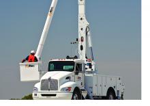 Plataformas elevadoras articuladas remolcables Altec AN46-OC