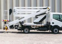 Plataformas elevadoras articuladas remolcables ISOLI PNT240