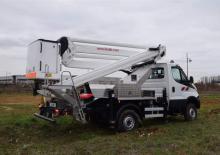 Plataformas elevadoras articuladas remolcables Klubb VAT 72 NE