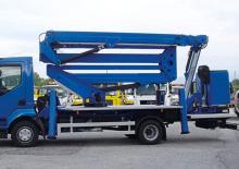 Plataformas elevadoras articuladas remolcables Klubb VAT 82 NF