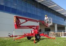 Plataformas elevadoras articuladas remolcables EuropeLift TM 15 T