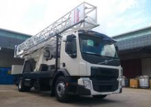 Plataformas elevadoras articuladas remolcables Barin ABC 150/LS