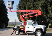 Plataformas elevadoras articuladas remolcables ISOLI MPT140 4x4