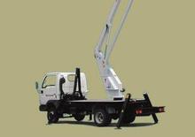 Plataformas elevadoras articuladas remolcables SUP TB 200