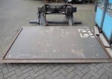 Plataformas de carga ZEPRO BZ 150-131