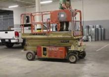 Plataformas de tijeras de ruedas JLG CM 2046