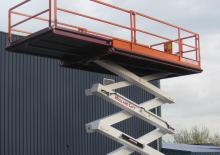 Plataformas de tijeras de ruedas Holland-Lift HL-160 D24