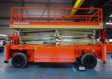 Plataformas de tijeras de ruedas Holland-Lift HL-275 E25 RT