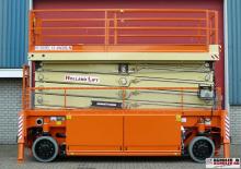 Plataformas de tijeras de ruedas Holland-Lift HL-285 E13 4WDS/N