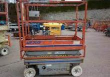 Plataformas de tijeras de ruedas Skyjack SJM 3015