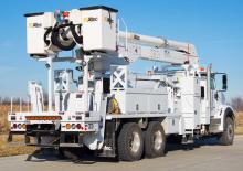 Plataformas elevadoras articuladas remolcables Altec AN50OC-E80