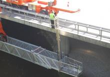 Plataformas elevadoras articuladas sobre camión Moog MBI 200-1,5/S