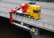 Plataformas elevadoras articuladas sobre camión Moog MBL 1750 T