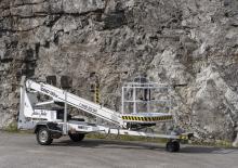 Plataformas telescópicas remolcables Bronto Skylift Dino 150 Zx
