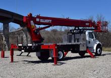 Plataformas telescópicas sobre camión Elliott Equipment M87 HiReach