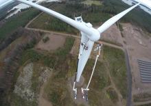 Plataformas telescópicas sobre camión Bronto Skylift S90HLA