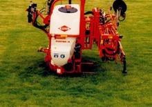 Pulverizadoras de montaje Kuhn Porter M 1200