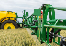 Pulverizadoras remolcables John Deere M740i