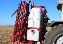 Pulverizadoras remolcables Unia Rex 1215 XXL