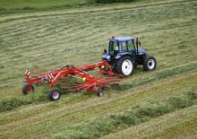 Rastrillos rotativos Kuhn GA 8121