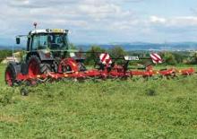 Rastrillos rotativos Fella TH 901 Trans