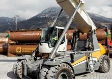 Reach stacker Liebherr LRS 545 Litronic